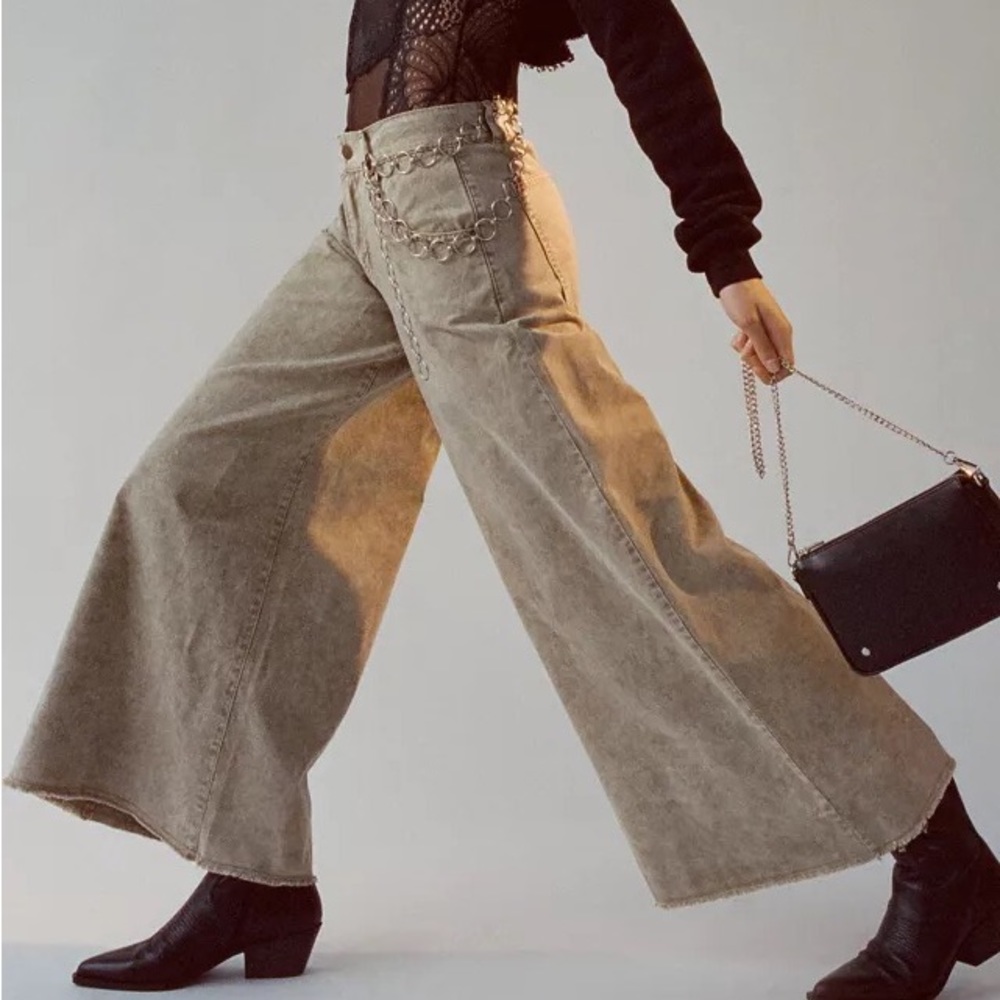 Urban Outfitters BDG Twill Extreme Wide Leg Pants